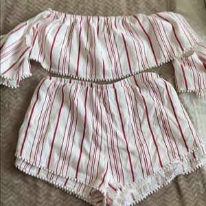 Two-piece off the sounder striped set.